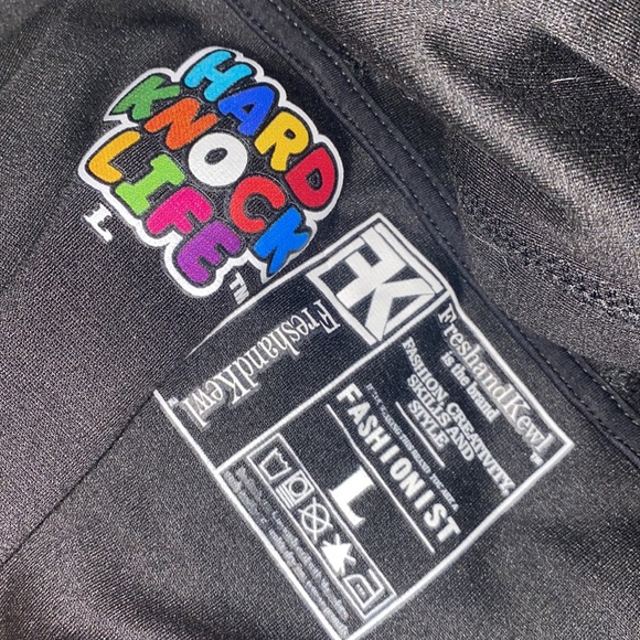 Hard knock life zip up sweater size large - Picture 2 of 2